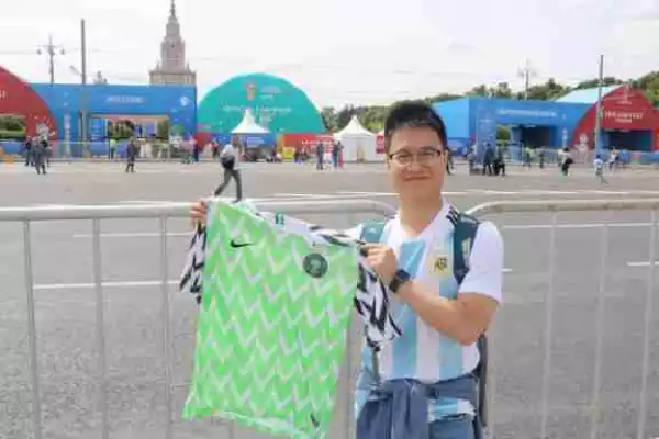 Argentina Fan Shows Off Nigerian Jersey Ahead Of Today